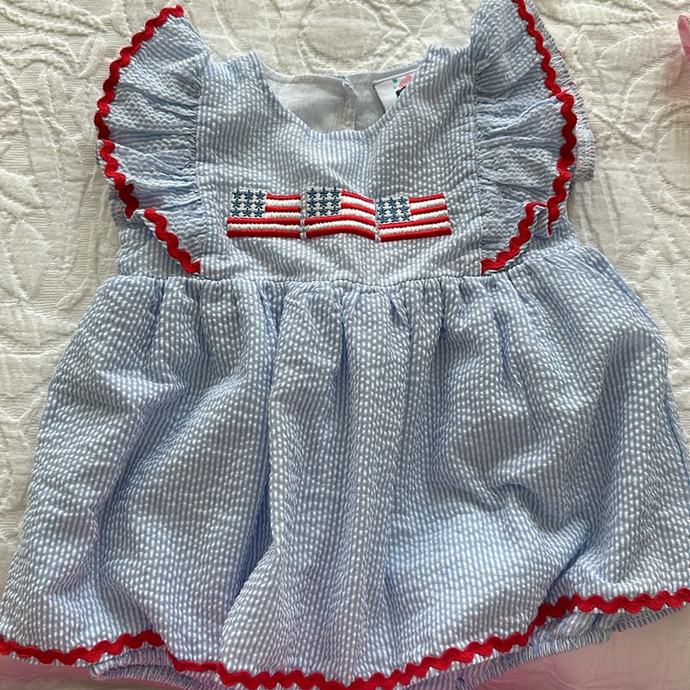 Girls 12M USA outfit